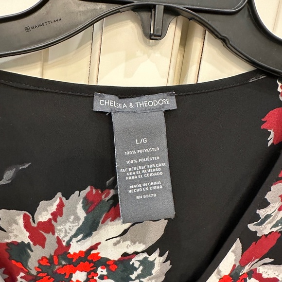 Floral Black and Red Women's Top - Picture 4 of 6